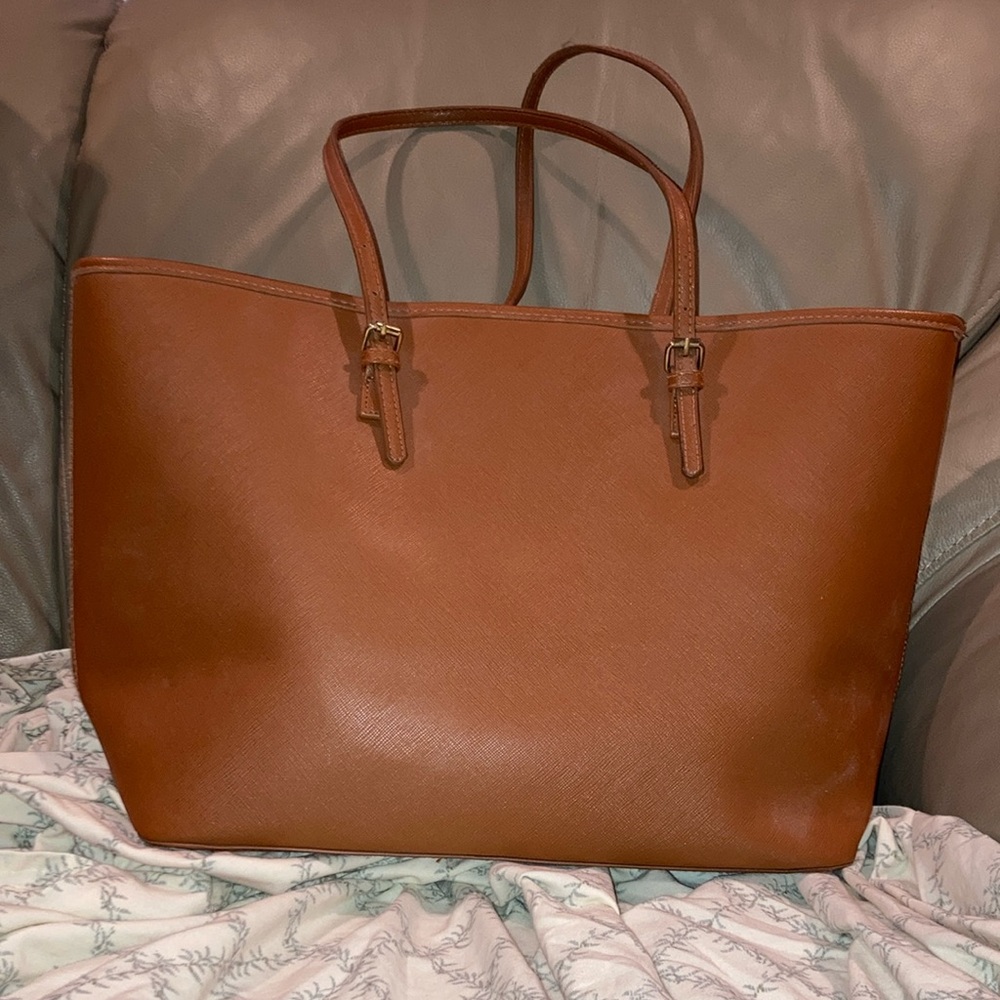 GUC shoulder bag